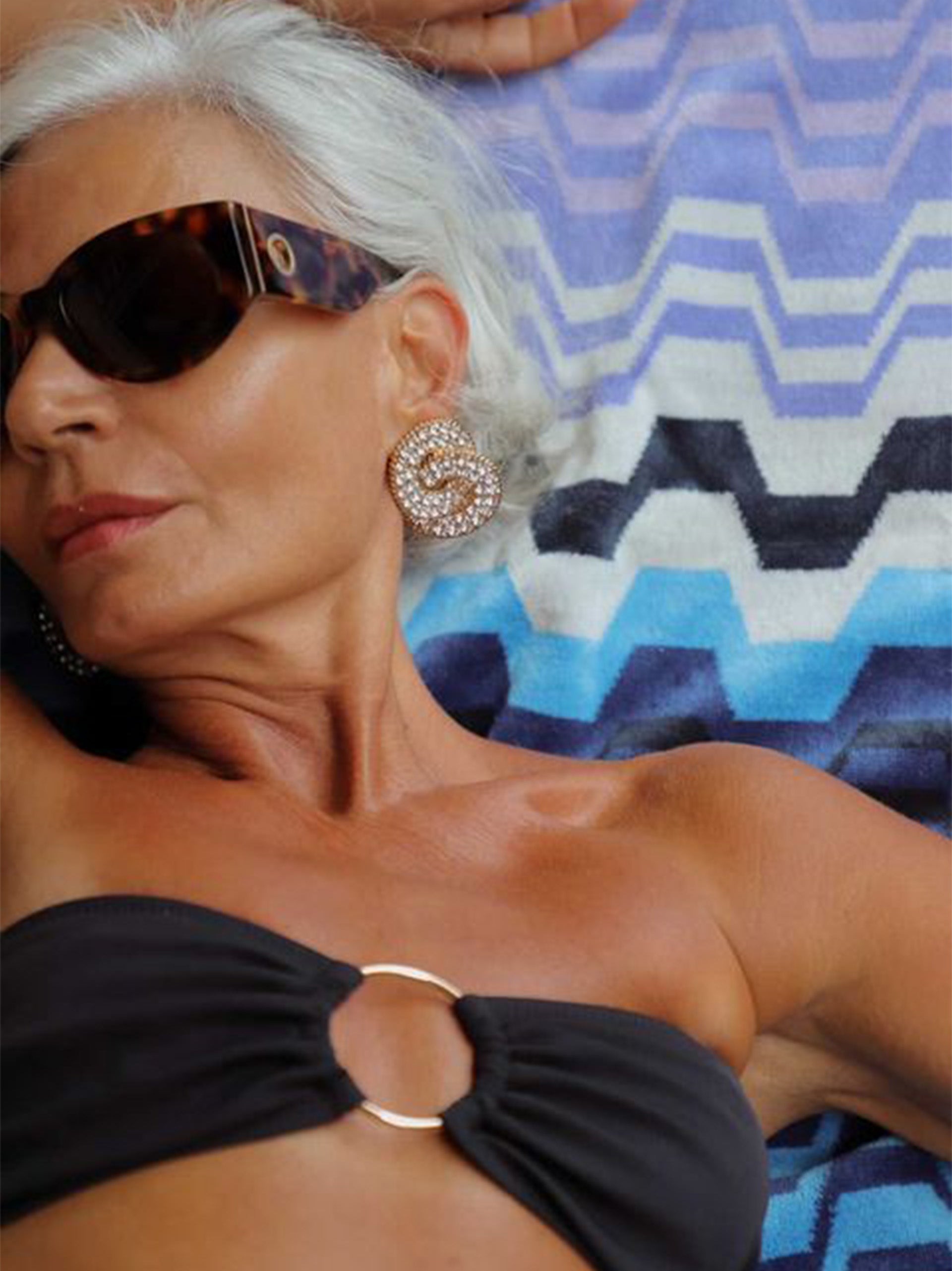 The Amanda in Black