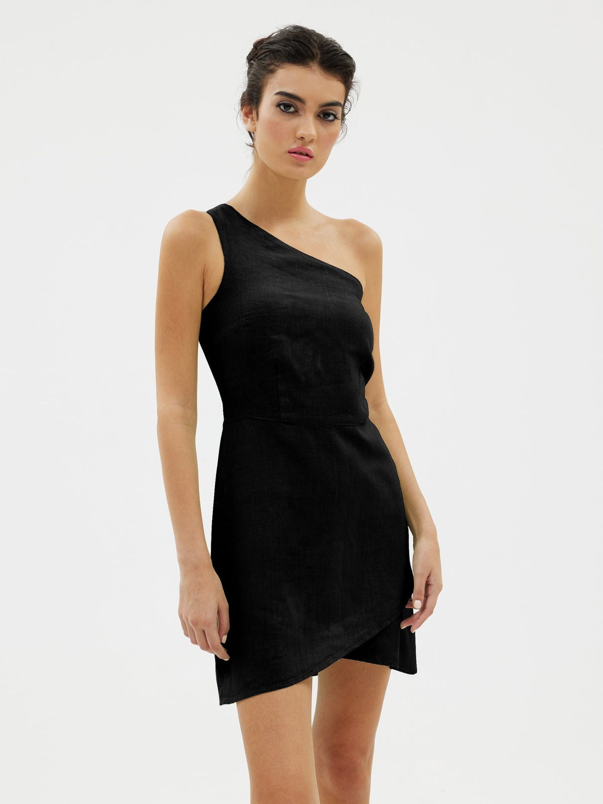 The Tallulah Linen dress in Black - ReLife